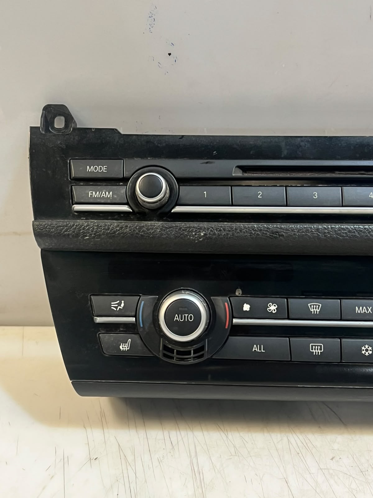 BMW 528i 535i 550i F10 F11 AC Climate Control Temperature Unit 9241241 OEM