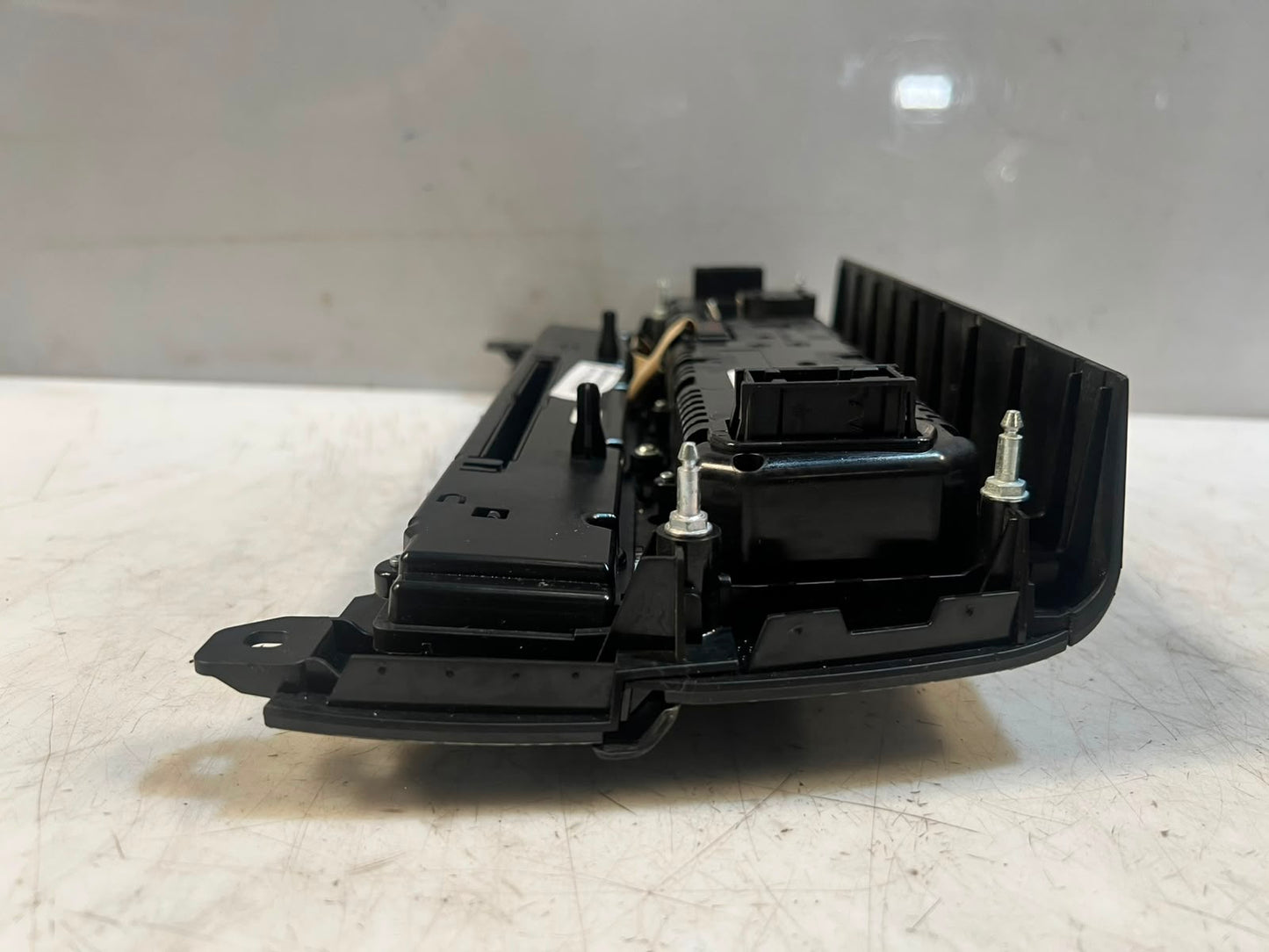 BMW 528i 535i 550i F10 F11 AC Climate Control Temperature Unit 9241241 OEM