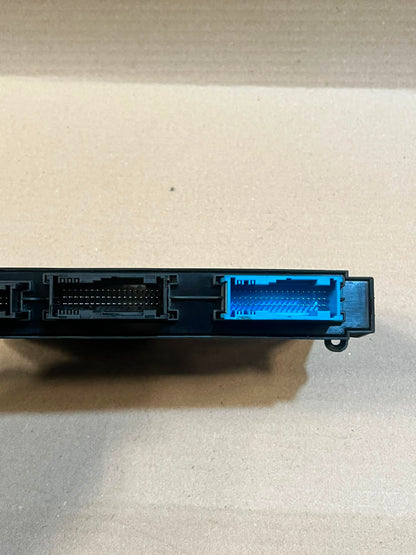 BMW 520d 530d F10 F11 Body Control Module Junction Box JBE 9244392 OEM