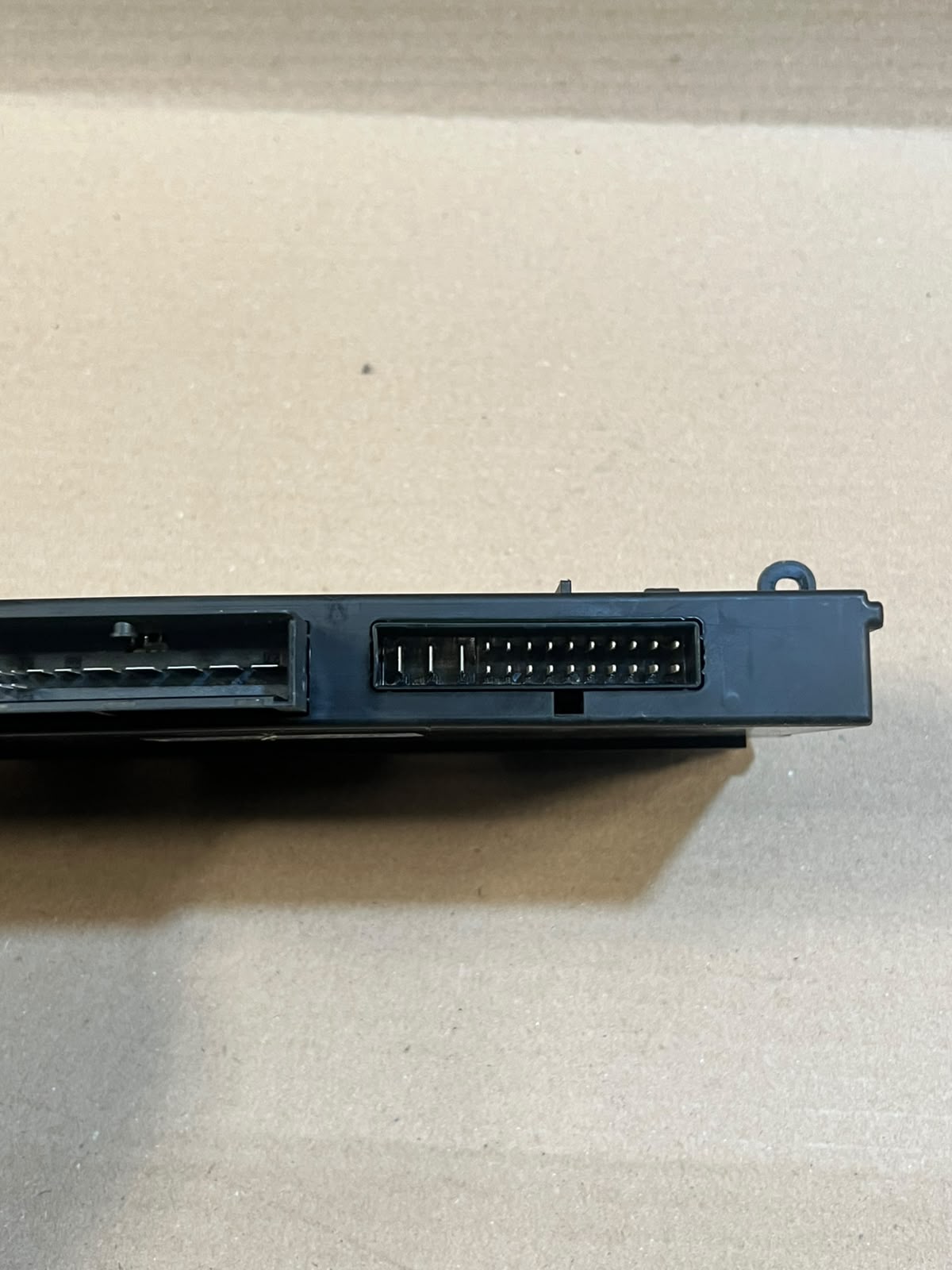 BMW 520d 530d F10 F11 Body Control Module Junction Box JBE 9244392 OEM