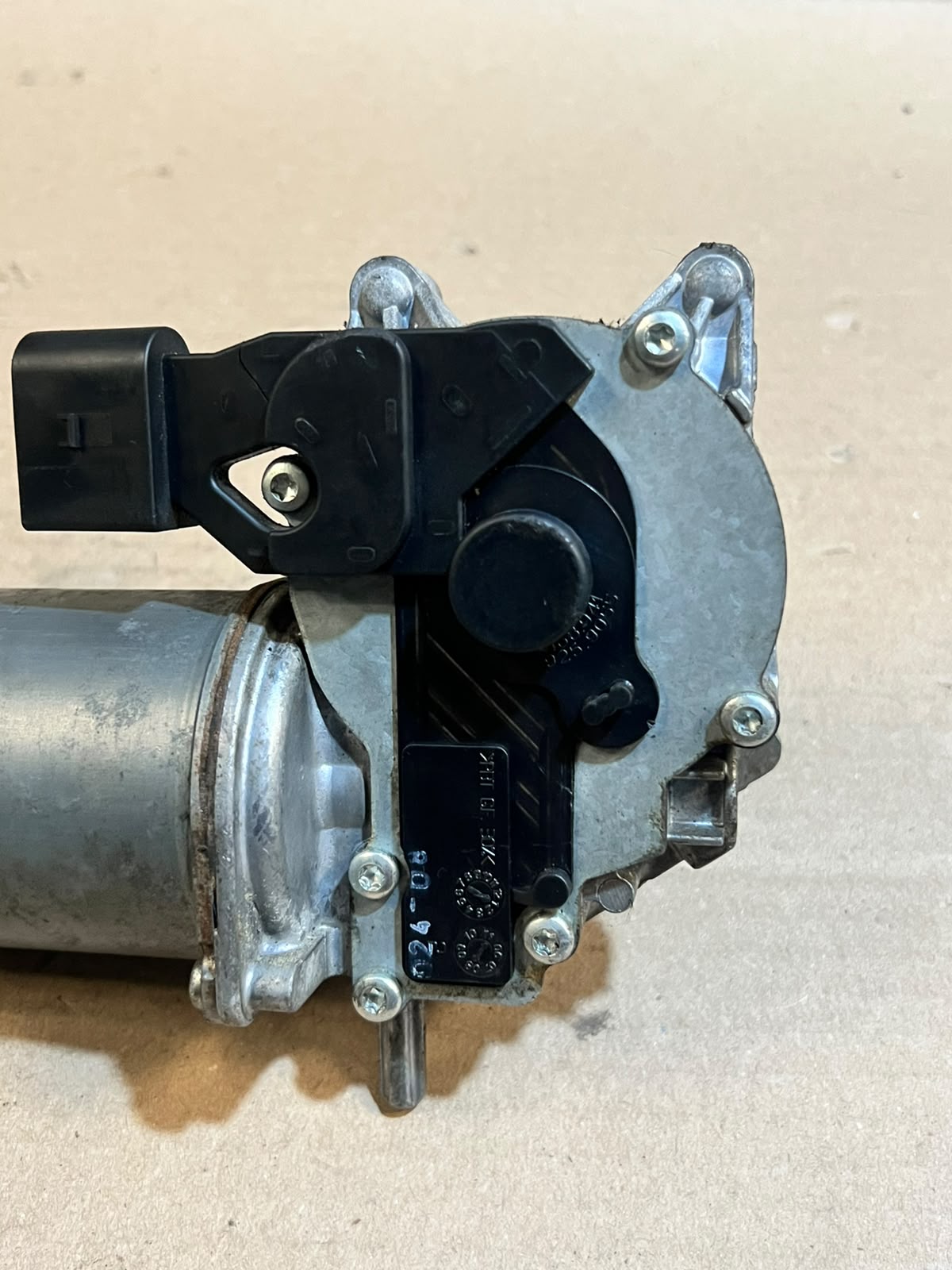 BMW X5 E70 X6 E71 Front Windshield Wiper Motor Assembly 7200536 OEM 2007-2013