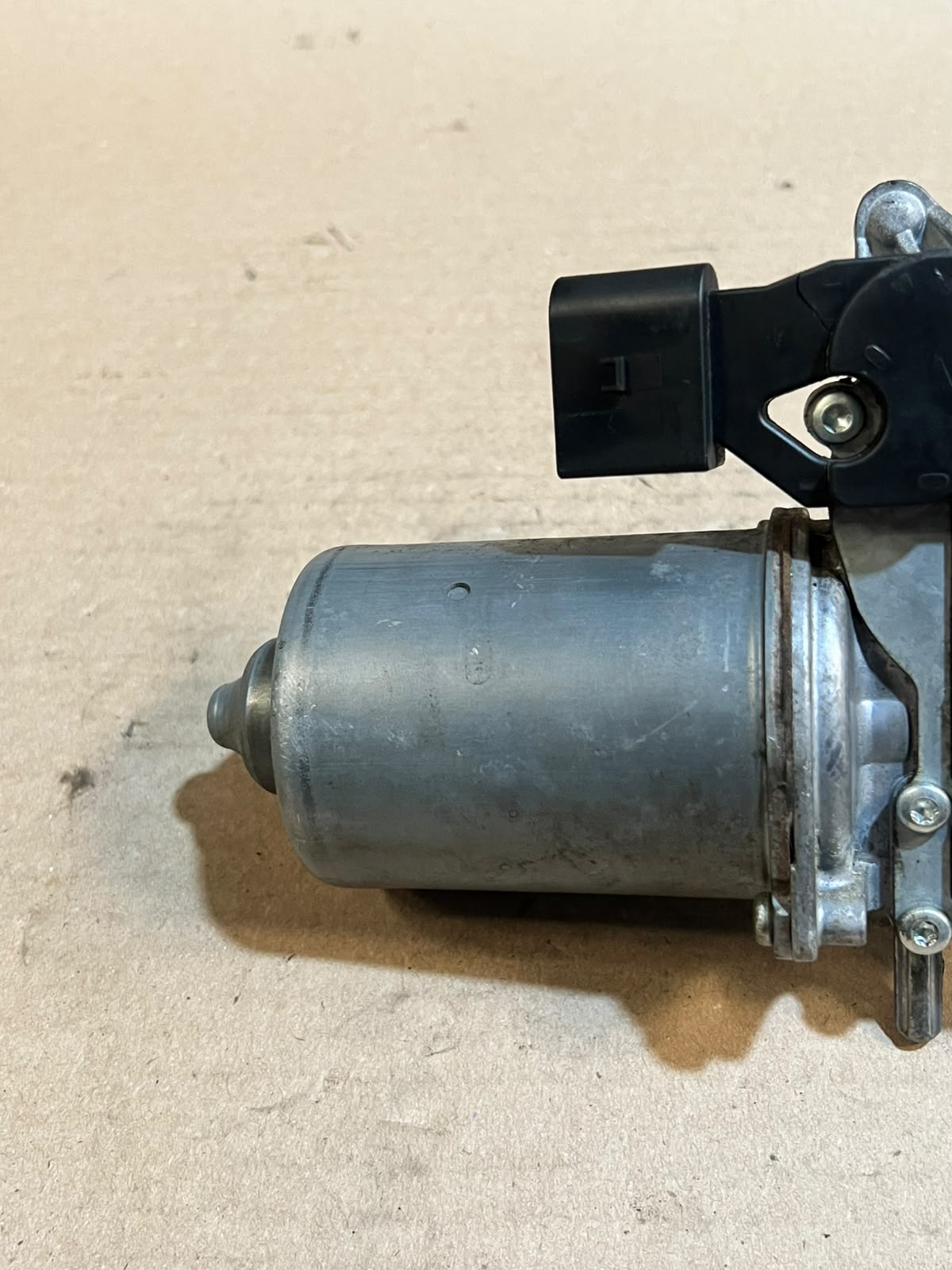BMW X5 E70 X6 E71 Front Windshield Wiper Motor Assembly 7200536 OEM 2007-2013