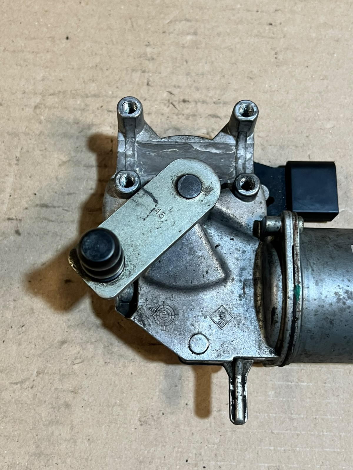 BMW X5 E70 X6 E71 Front Windshield Wiper Motor Assembly 7200536 OEM 2007-2013