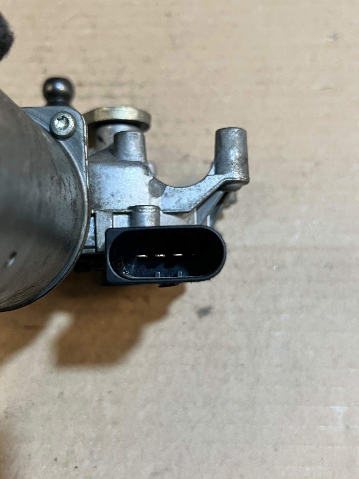 BMW X5 E70 X6 E71 Front Windshield Wiper Motor Assembly 7200536 OEM 2007-2013