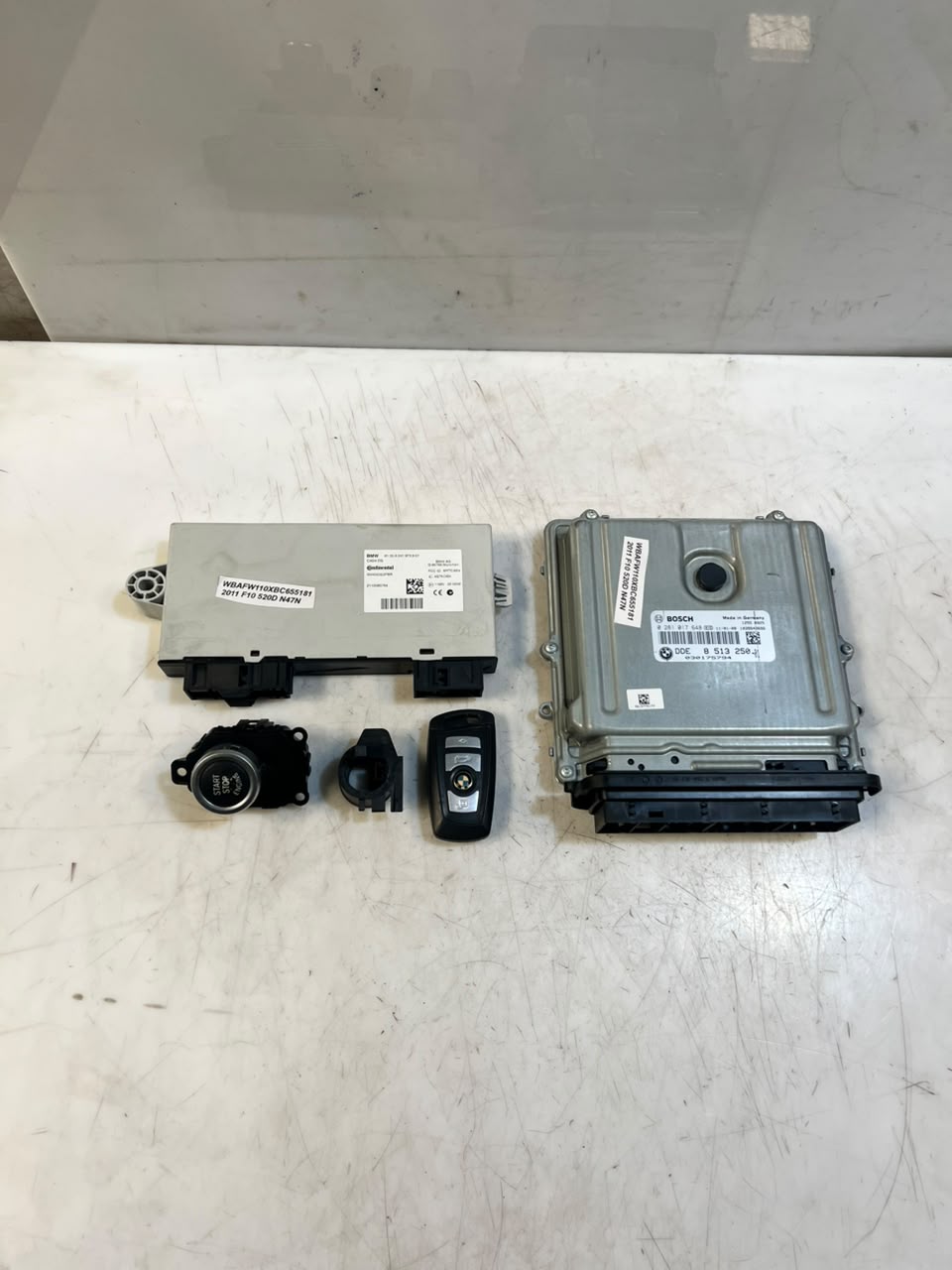 BMW 520d F10 N47N Engine ECU DDE CAS4 Key Complete Set 8513250 OEM