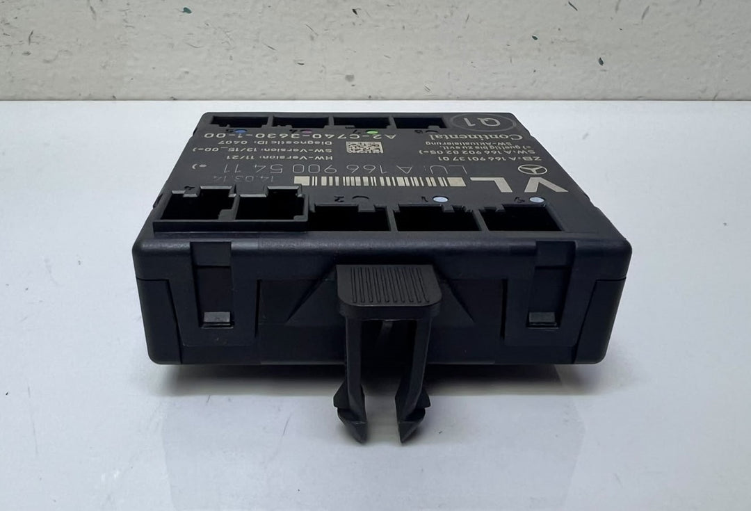 2017 Mercedes-Benz A200 Door Control Module A1669005411 W166 GLE ML GL OEM