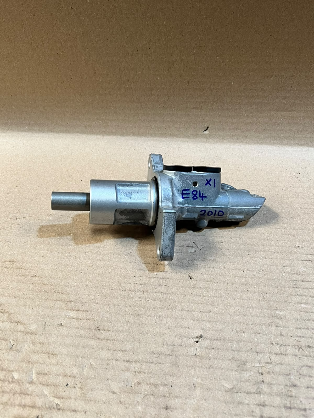 2010 BMW X1 E84 xDrive20d Brake Master Cylinder Hydraulic Pump Used Genuine OEM
