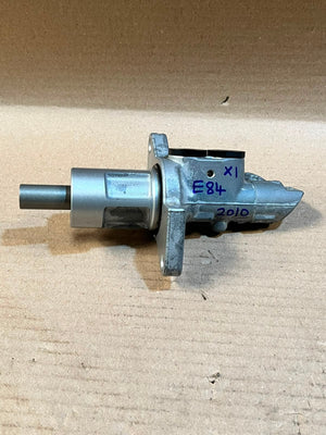 2010 BMW X1 E84 xDrive20d Brake Master Cylinder Hydraulic Pump Used Genuine OEM