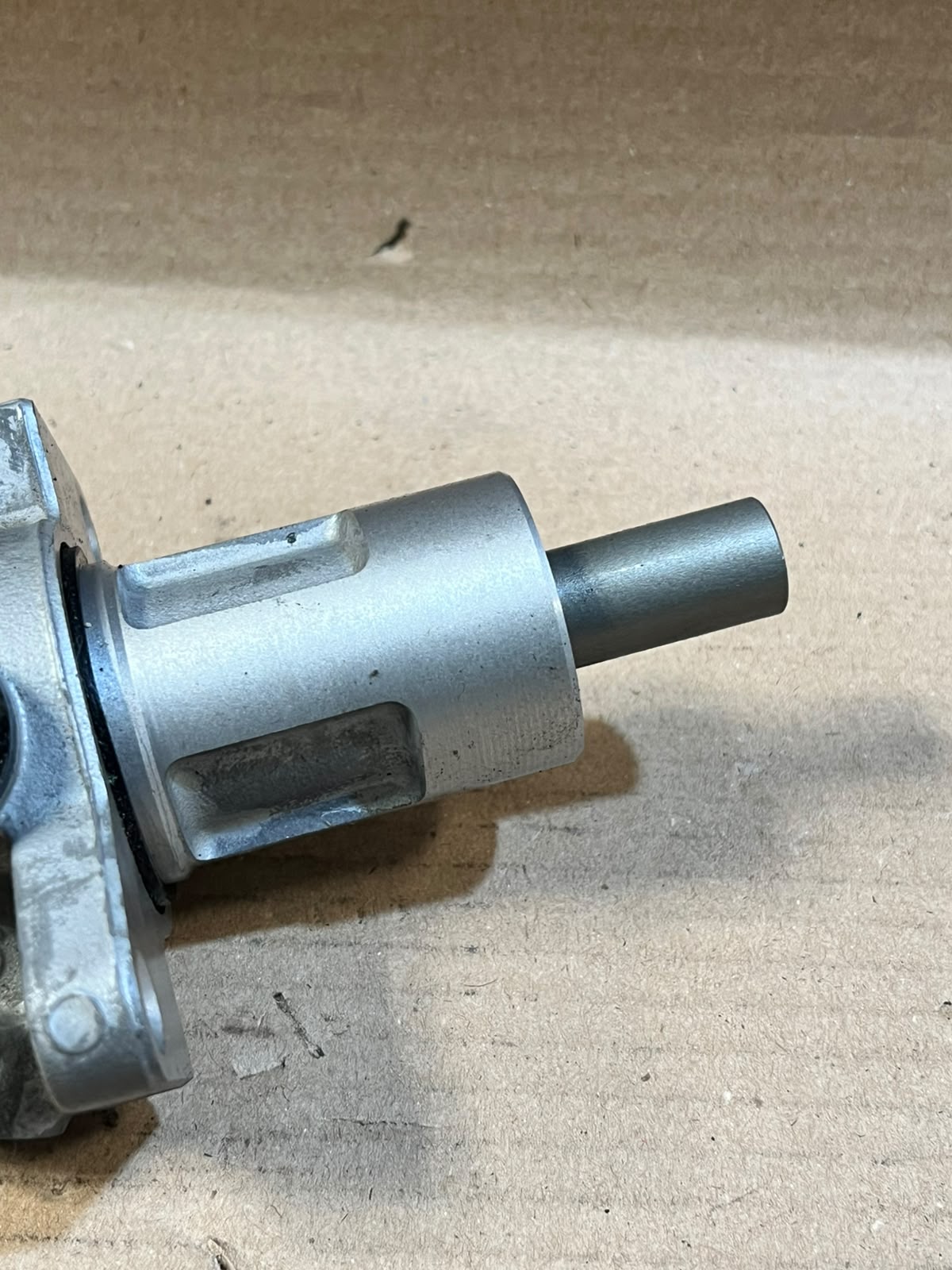 2010 BMW X1 E84 xDrive20d Brake Master Cylinder Hydraulic Pump Used Genuine OEM