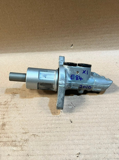 2010 BMW X1 E84 xDrive20d Brake Master Cylinder Hydraulic Pump Used Genuine OEM