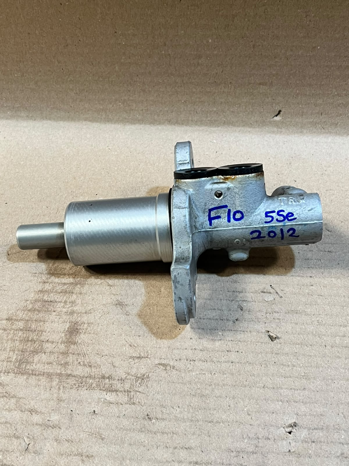 2012 BMW 5 Series F10 520d 528i 535i 550i Brake Master Cylinder Used Genuine OEM