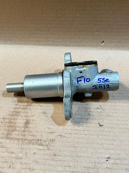 2012 BMW 5 Series F10 520d 528i 535i 550i Brake Master Cylinder Used Genuine OEM