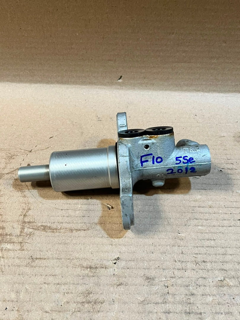 2012 BMW 5 Series F10 520d 528i 535i 550i Brake Master Cylinder Used Genuine OEM