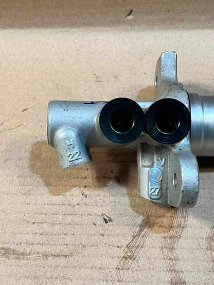 2012 BMW 5 Series GT F07 Brake Master Cylinder Used Genuine OEM