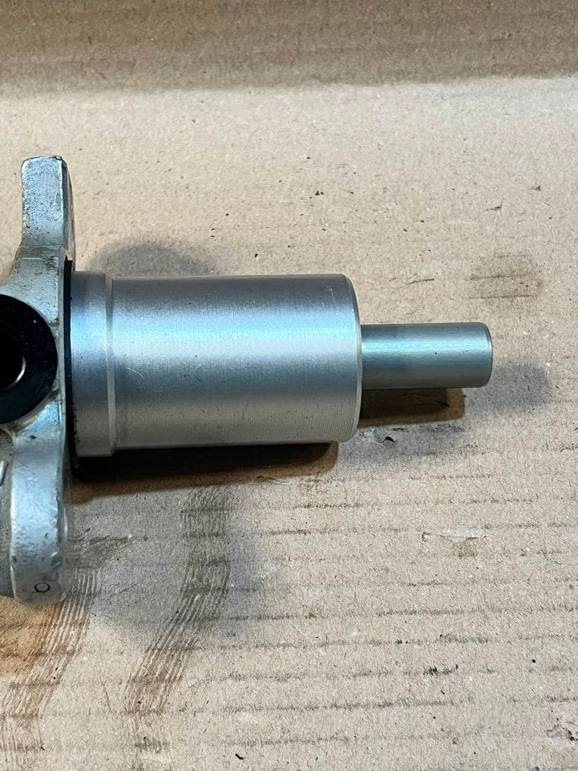2012 BMW 5 Series GT F07 Brake Master Cylinder Used Genuine OEM