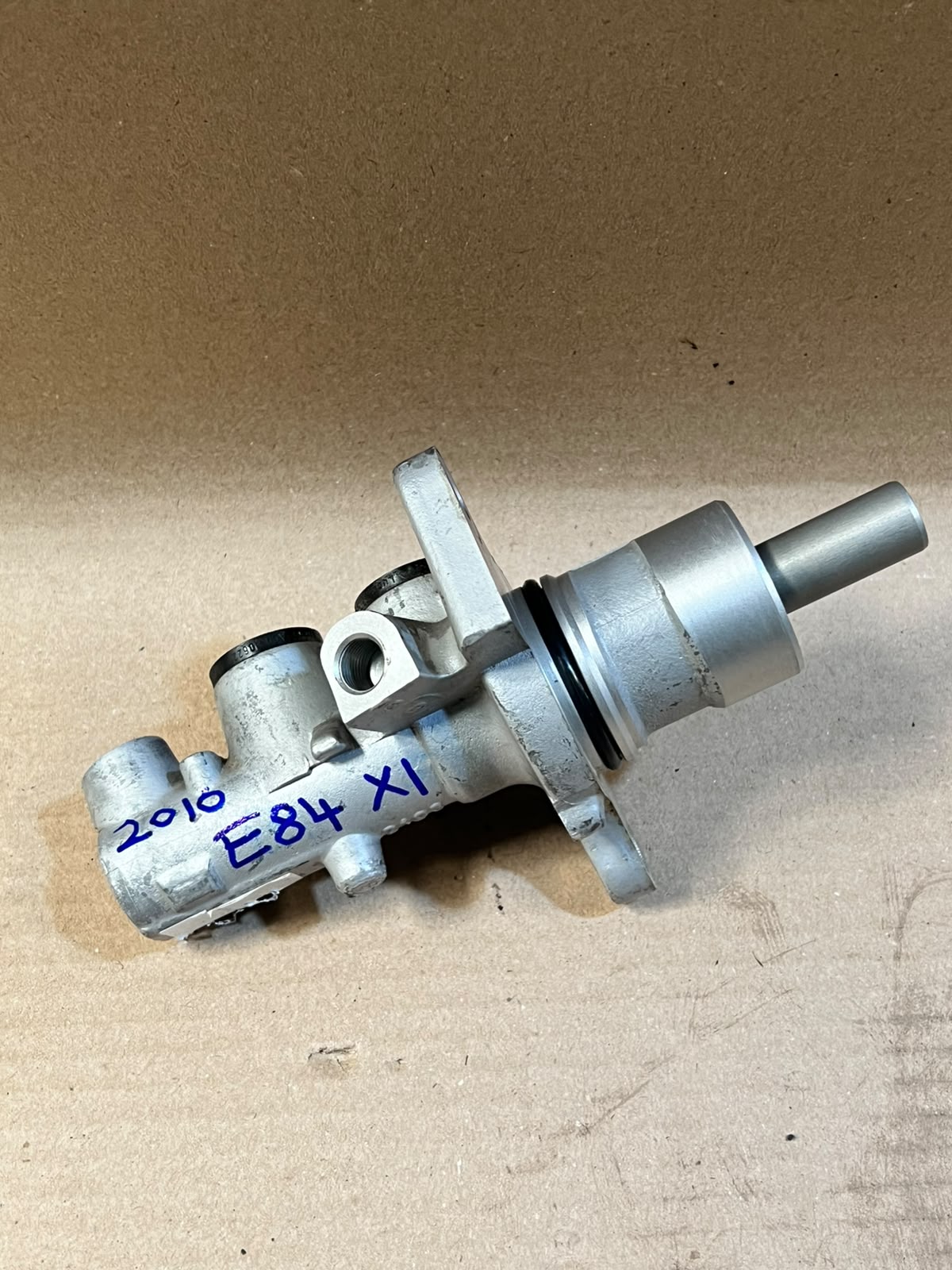 2010 BMW X1 E84 Brake Master Cylinder Used Genuine OEM