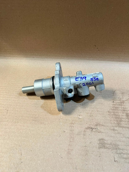 2001 BMW 5 Series E39 Brake Master Cylinder Used Genuine OEM