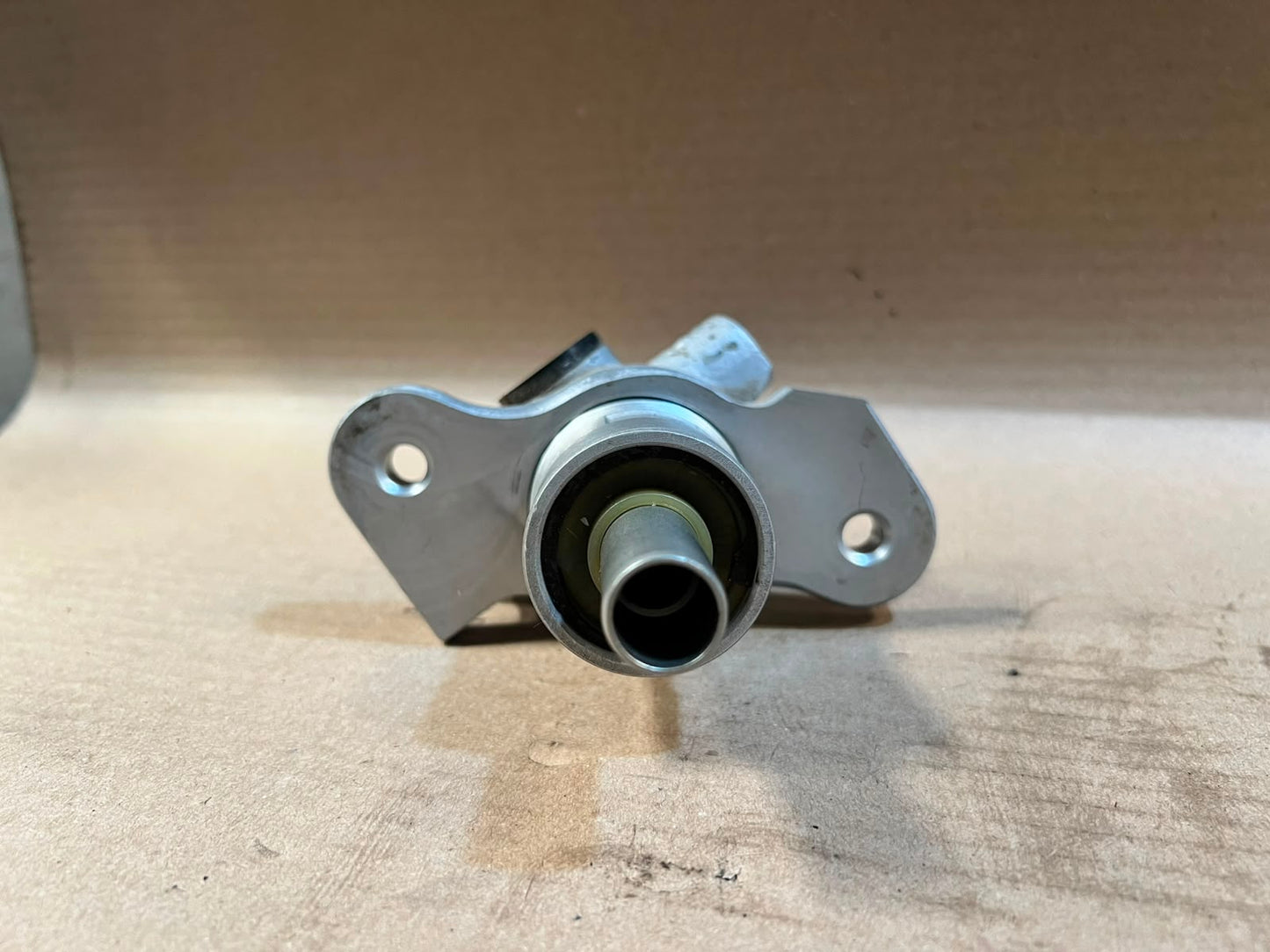 2001 BMW 5 Series E39 Brake Master Cylinder Used Genuine OEM