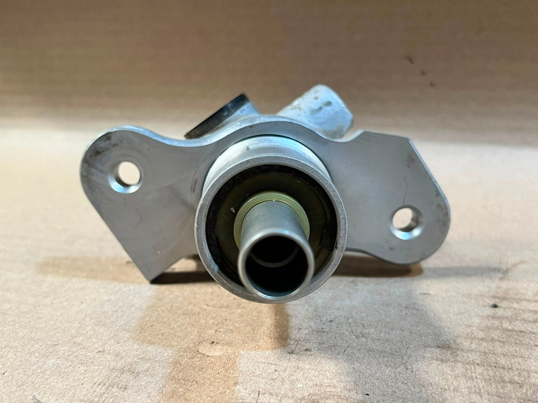 2001 BMW 5 Series E39 Brake Master Cylinder Used Genuine OEM