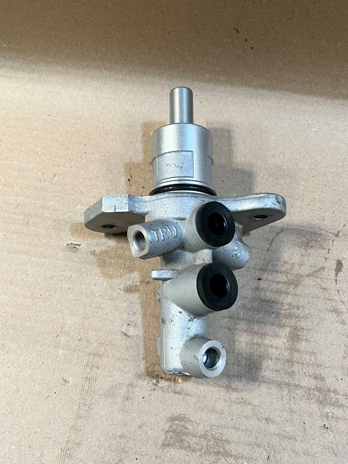 2001 BMW 5 Series E39 Brake Master Cylinder Used Genuine OEM
