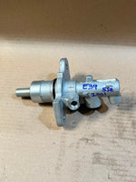 Load image into Gallery viewer, 2001 BMW 5 Series E39 Brake Master Cylinder Used Genuine OEM
