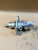2001 BMW 5 Series E39 Brake Master Cylinder Used Genuine OEM