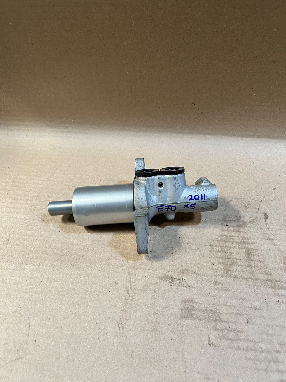 2011 BMW X5 E70 Brake Master Cylinder Used Genuine OEM