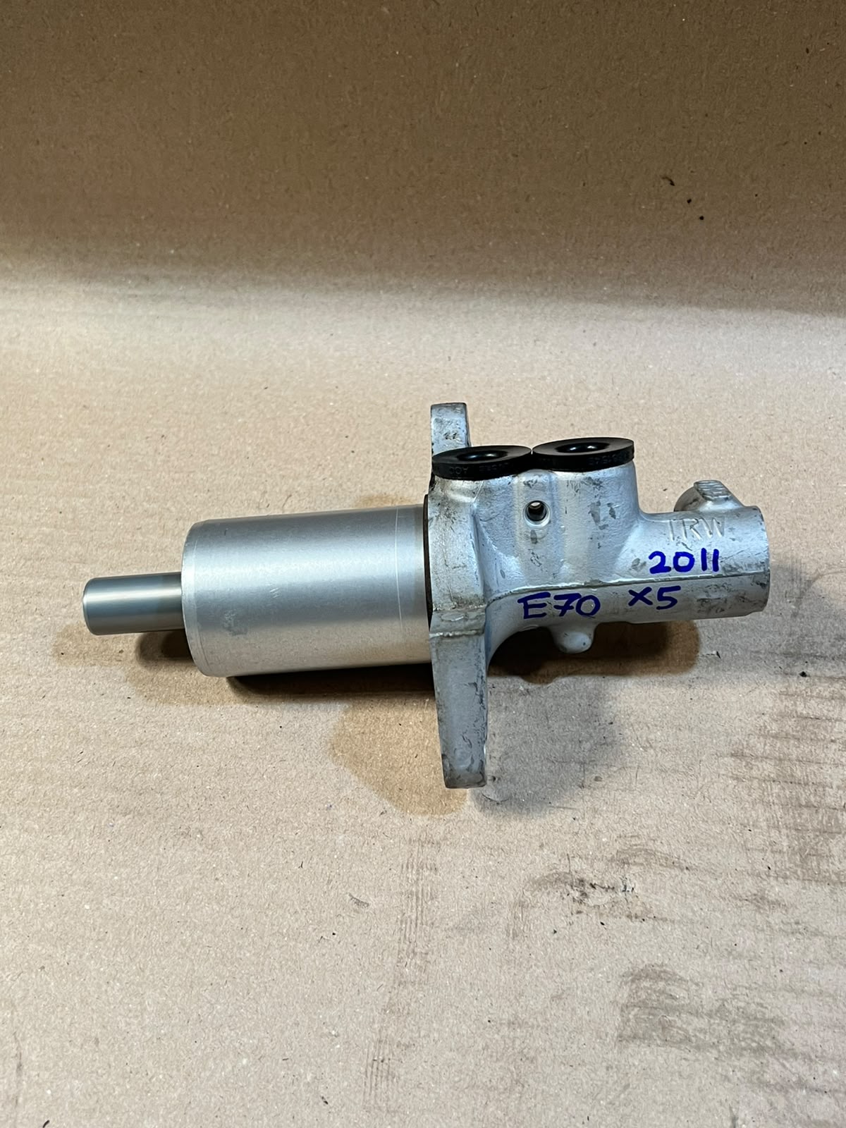 2011 BMW X5 E70 Brake Master Cylinder Used Genuine OEM