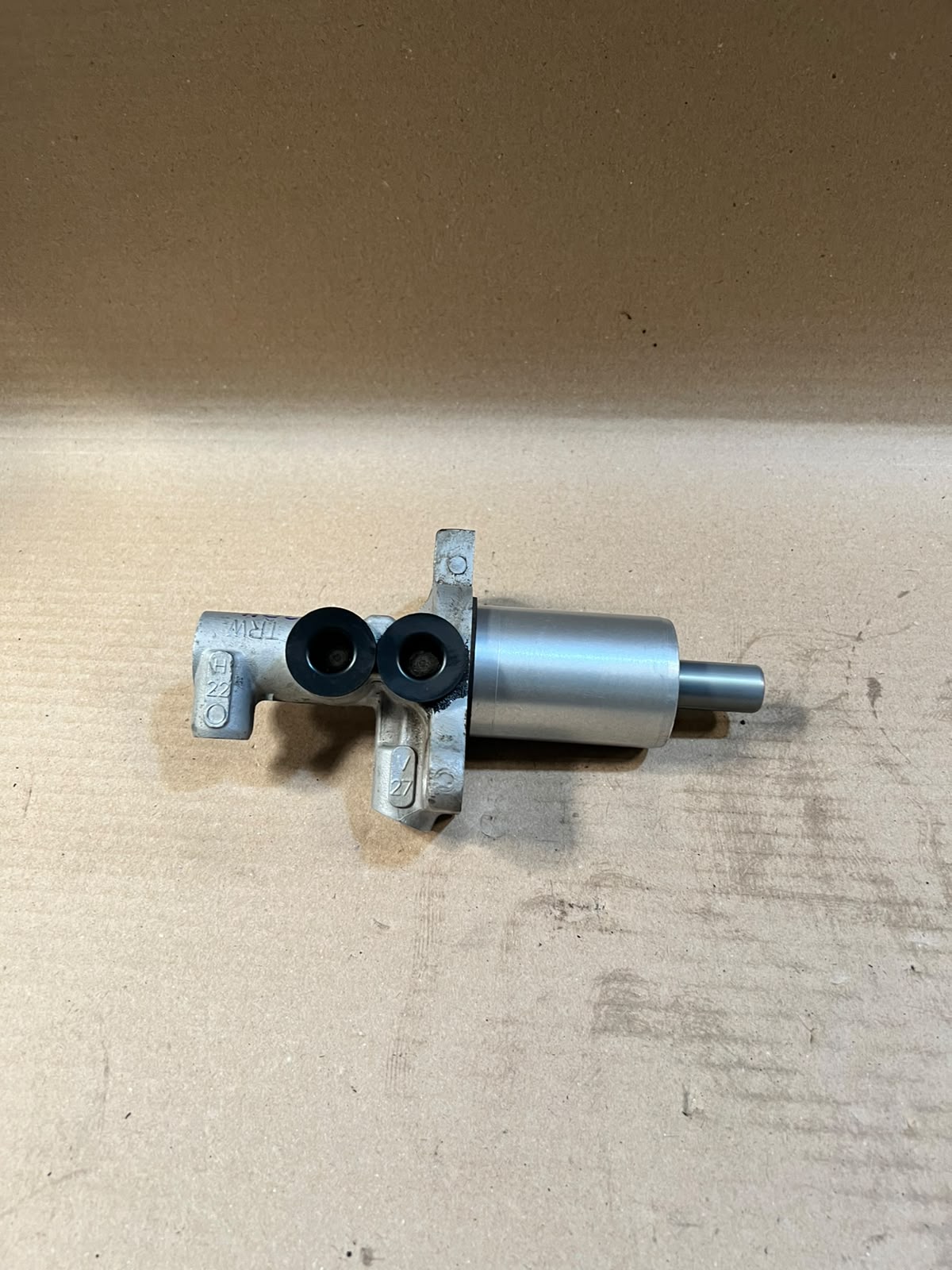 2011 BMW X5 E70 Brake Master Cylinder Used Genuine OEM