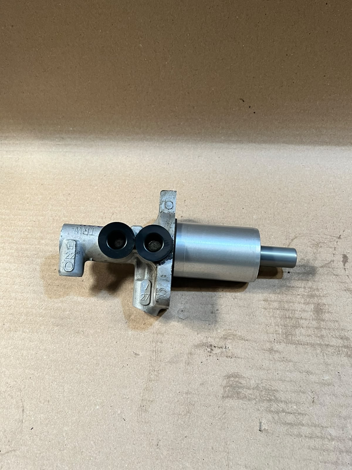 2011 BMW X5 E70 Brake Master Cylinder Used Genuine OEM
