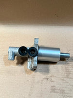 Load image into Gallery viewer, 2011 BMW X5 E70 Brake Master Cylinder Used Genuine OEM
