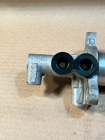 2011 BMW X5 E70 Brake Master Cylinder Used Genuine OEM