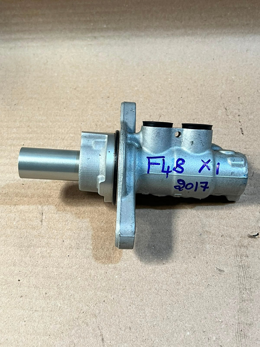 2017 BMW X1 F48 Brake Master Cylinder Used Genuine OEM