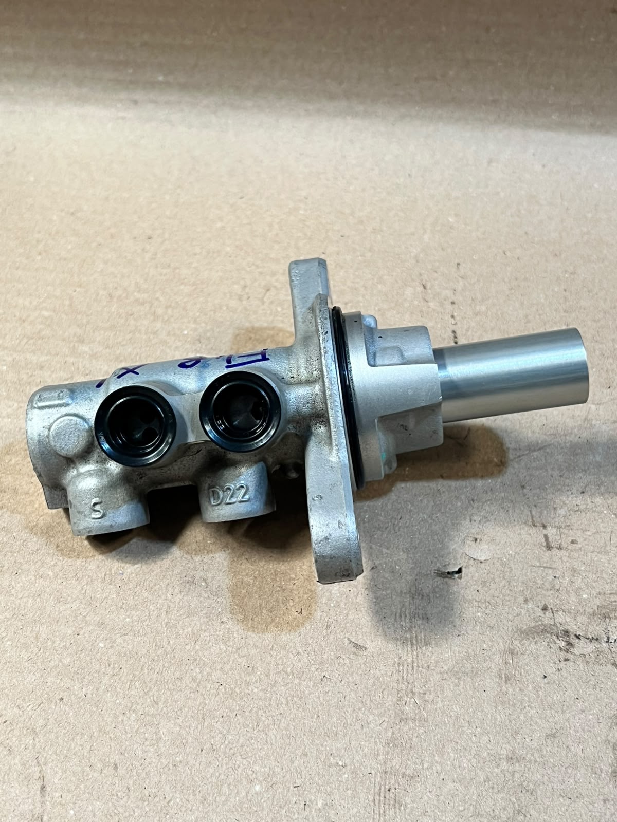 2017 BMW X1 F48 Brake Master Cylinder Used Genuine OEM