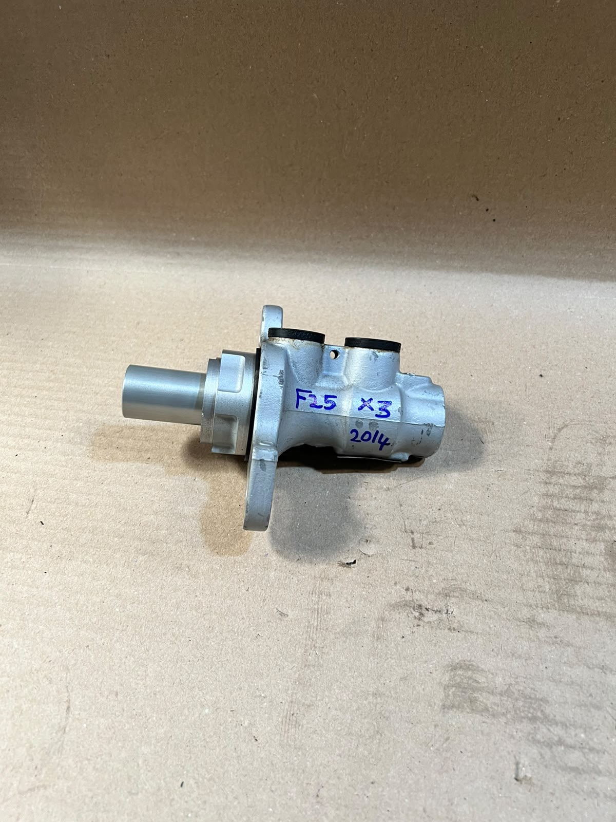 2014 BMW X3 F25 Brake Master Cylinder Used Genuine OEM