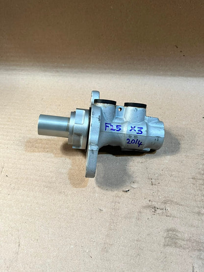 2014 BMW X3 F25 Brake Master Cylinder Used Genuine OEM