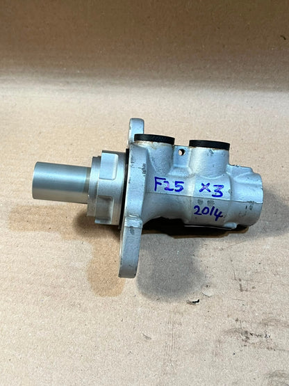 2014 BMW X3 F25 Brake Master Cylinder Used Genuine OEM