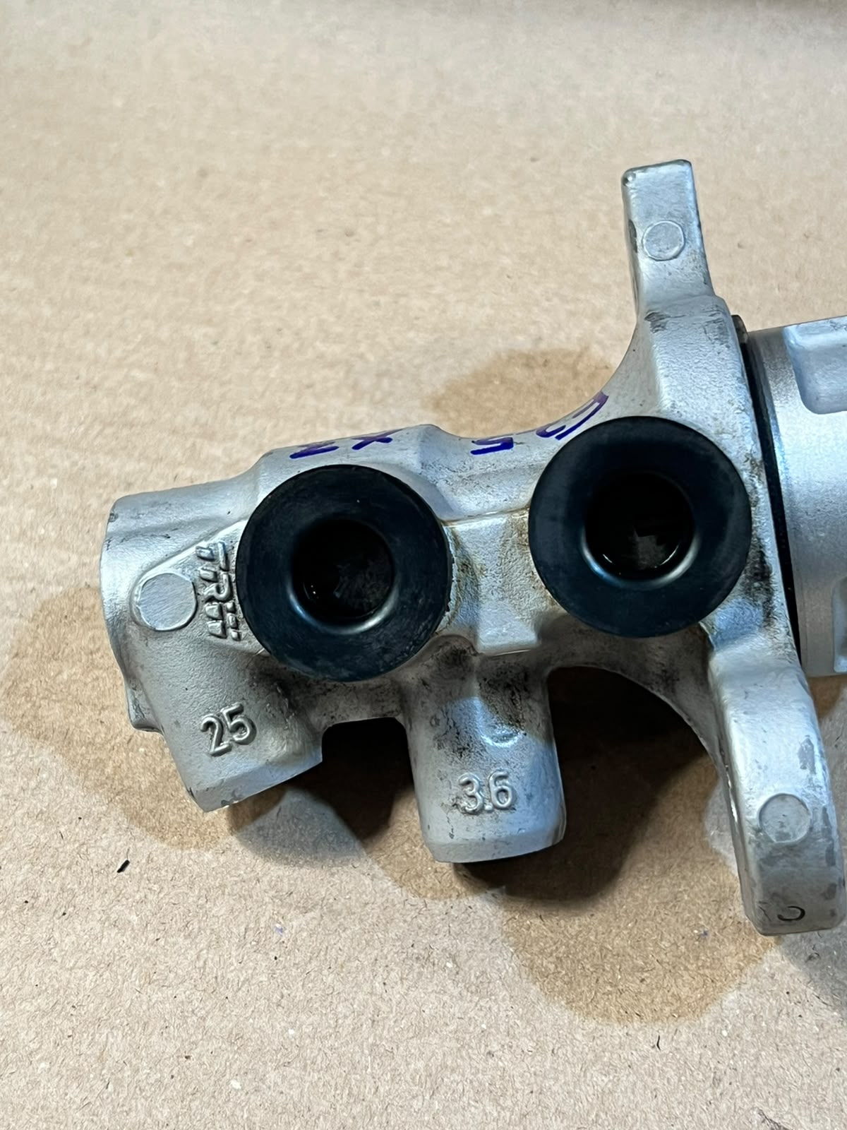 2014 BMW X3 F25 Brake Master Cylinder Used Genuine OEM