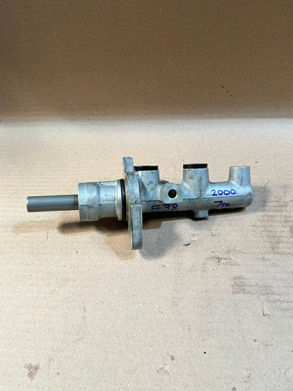 2000 BMW 7 Series E38 Brake Master Cylinder Used Genuine OEM