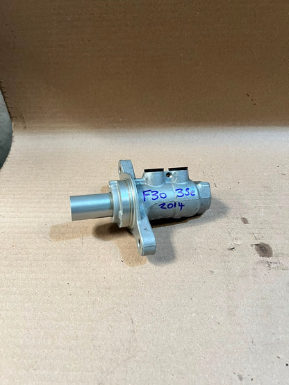 2014 BMW 3 Series F30 Brake Master Cylinder Used Genuine OEM
