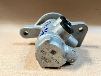 2014 BMW 3 Series F30 Brake Master Cylinder Used Genuine OEM