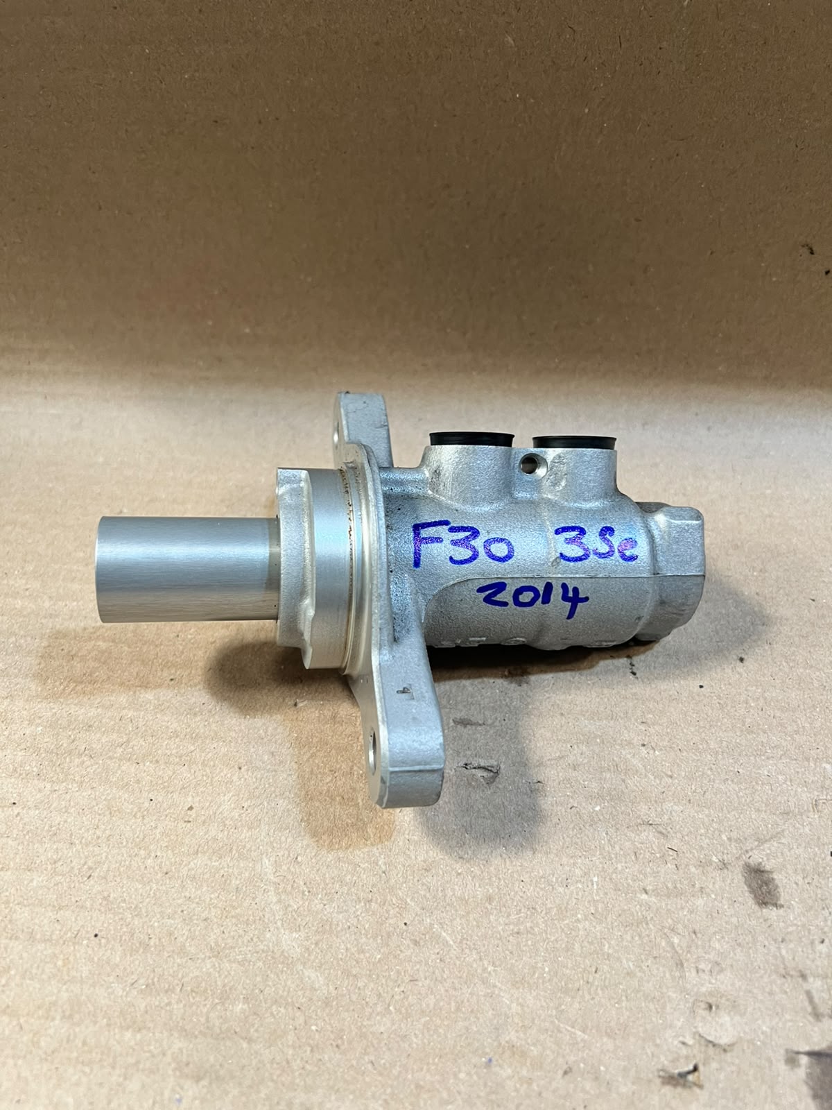 2014 BMW 3 Series F30 Brake Master Cylinder Used Genuine OEM