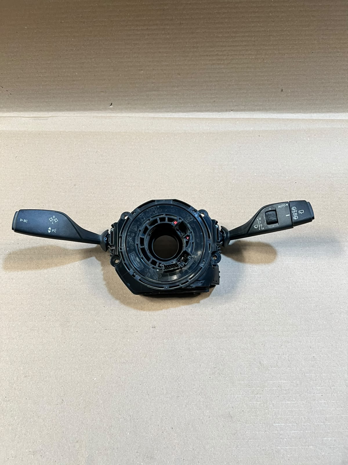 BMW F45 F46 F48 F15 F85 Steering Column Wiper Turn Signal Stalk 9305954 OEM