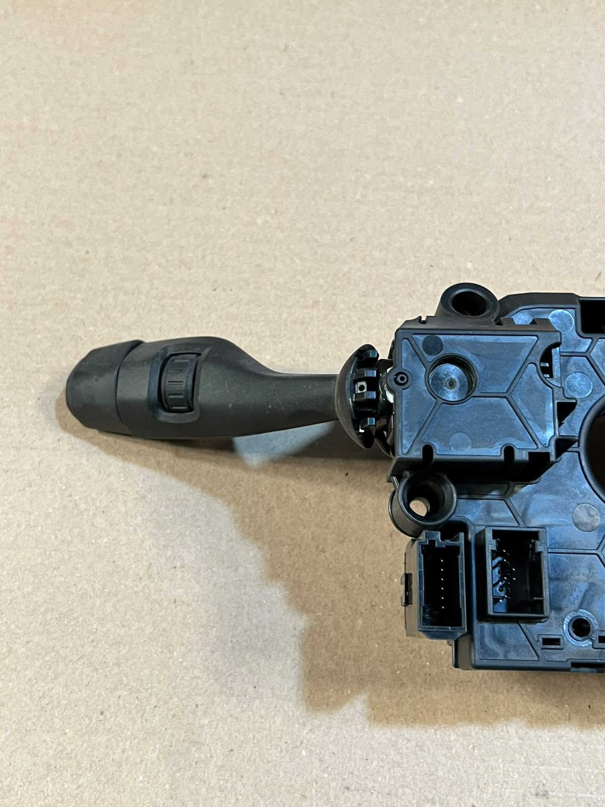 BMW F45 F46 F48 F15 F85 Steering Column Wiper Turn Signal Stalk 9305954 OEM