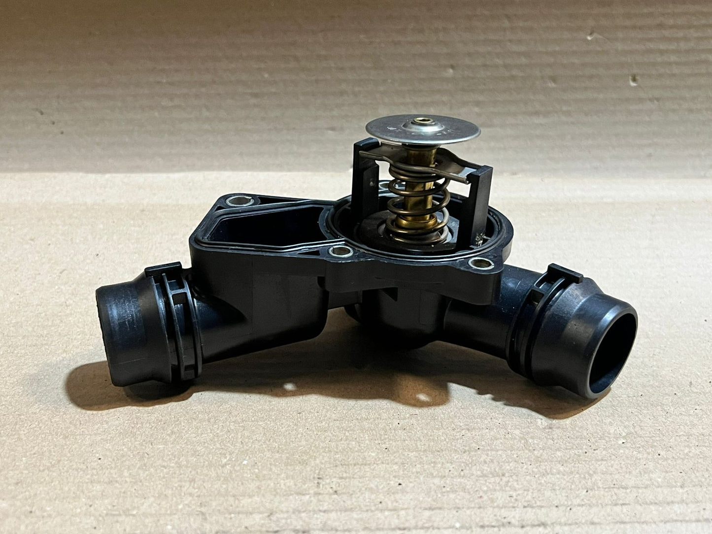 BMW M54B30 3.0L Engine Thermostat Housing Assembly Used Genuine OEM