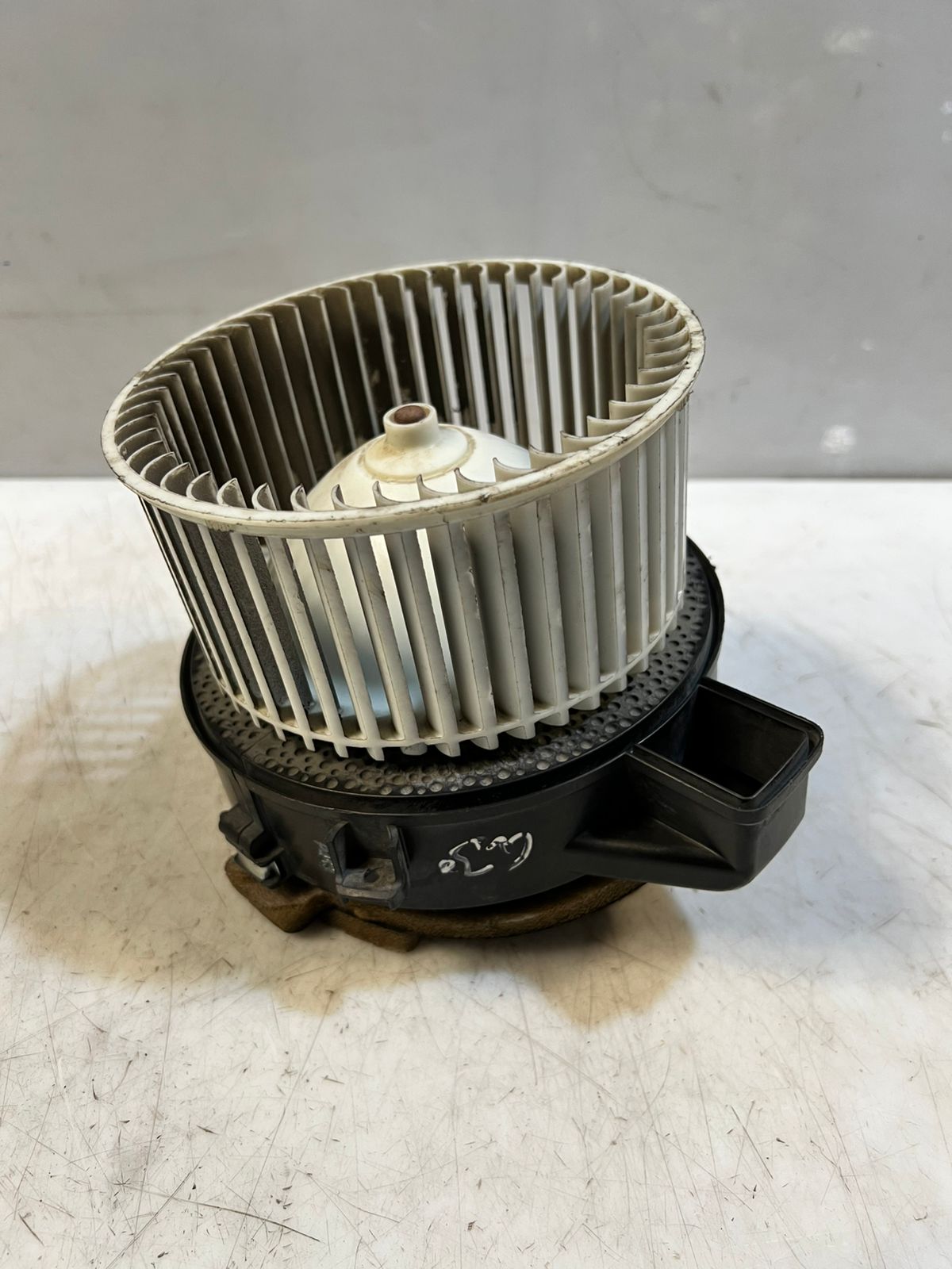 BMW G30 G31 F90 G11 G12 Heater Blower Motor Fan F011500123 64116836881 OEM