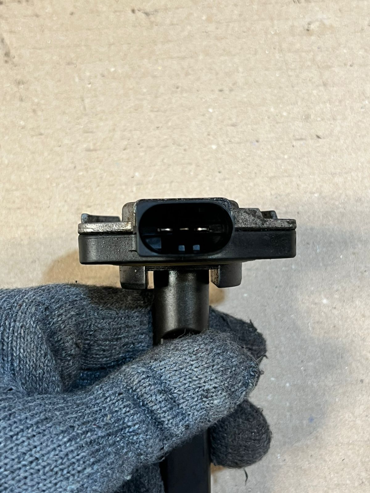 BMW E38 E39 E46 E53 E60 E61 E81 E82 E87 Oil Level Sensor 7508003 OEM