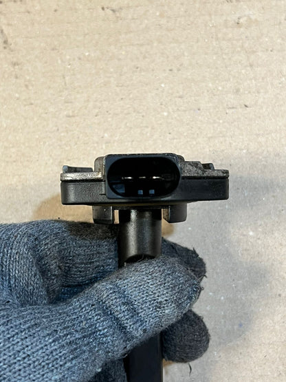BMW E38 E39 E46 E53 E60 E61 E81 E82 E87 Oil Level Sensor 7508003 OEM