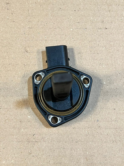 BMW E38 E39 E46 E53 E60 E61 E81 E82 E87 Oil Level Sensor 7508003 OEM