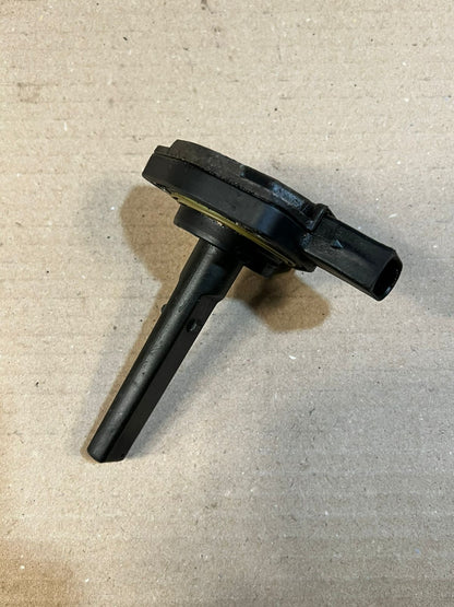 1999-2000 BMW 328i E46 Engine Oil Level Sensor 1433596 12617508003 OEM